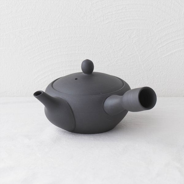 万事急須/急須 鉄鉢 黒練 -おいしいお茶を淹れられる、手入れしやすい