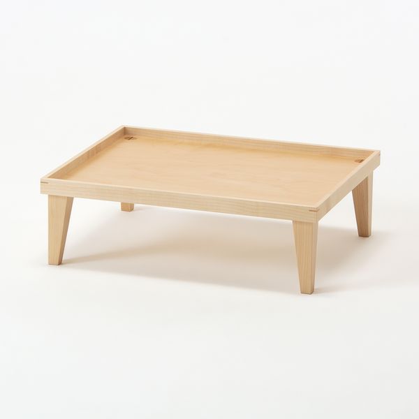 半額以下！！旭川のクラフト工房 cosine（コサイン）トレーテーブル　メープル cosine/お月見トレー メープル -床に近い暮らしに、居場所を作る小さな