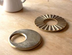 FUTAGAMI/鍋敷き 月