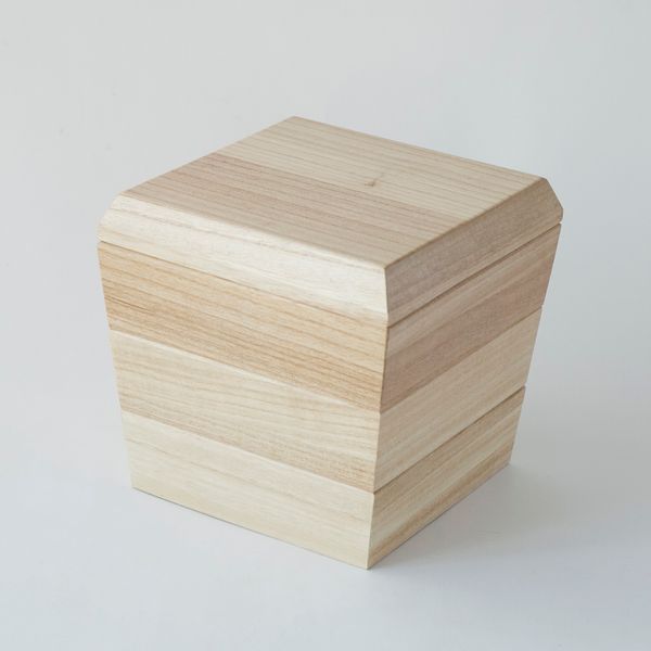 増田桐箱店/入れ子重箱（3段）仕切りつき -コンパクトに収納できる、桐