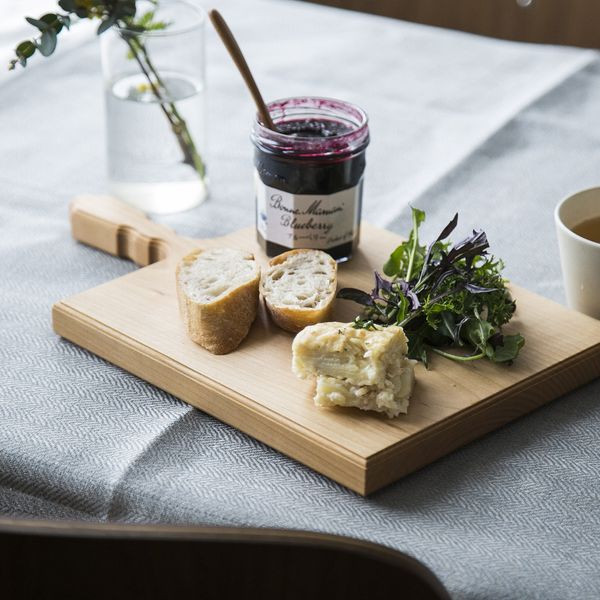 woodpecker/山桜のカッティングボード 角 -プレートとしても活躍する