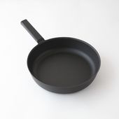 SSC/炒めやすく煮込みやすい鋳物フライパン 24cm