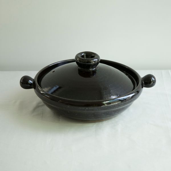 弥生陶園/丸土鍋（むしスノコ付き） 天目釉 8号 -浅鍋なので早く火が