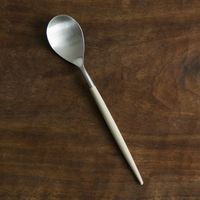 Cutipol/MIO デザートスプーン アイボリー