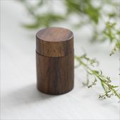 naiad/ビーワックスリップクリーム