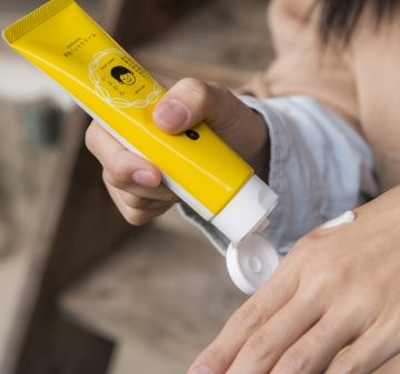 yaetoco/家族ハンドクリームmini 伊予柑 -防腐剤・化学剤は不使用