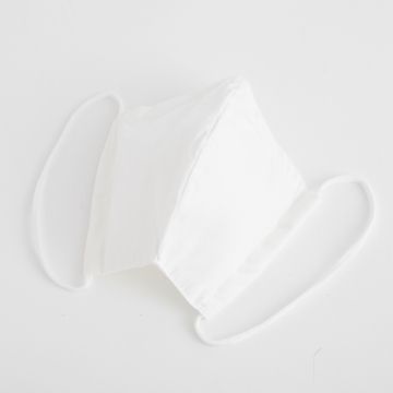 洗って使える抗菌・防臭加工布マスク（ホワイト）
