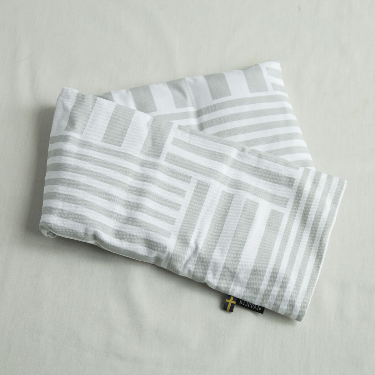 KLIPPAN/麦の温冷ネックピロー ラベンダー ストライプス