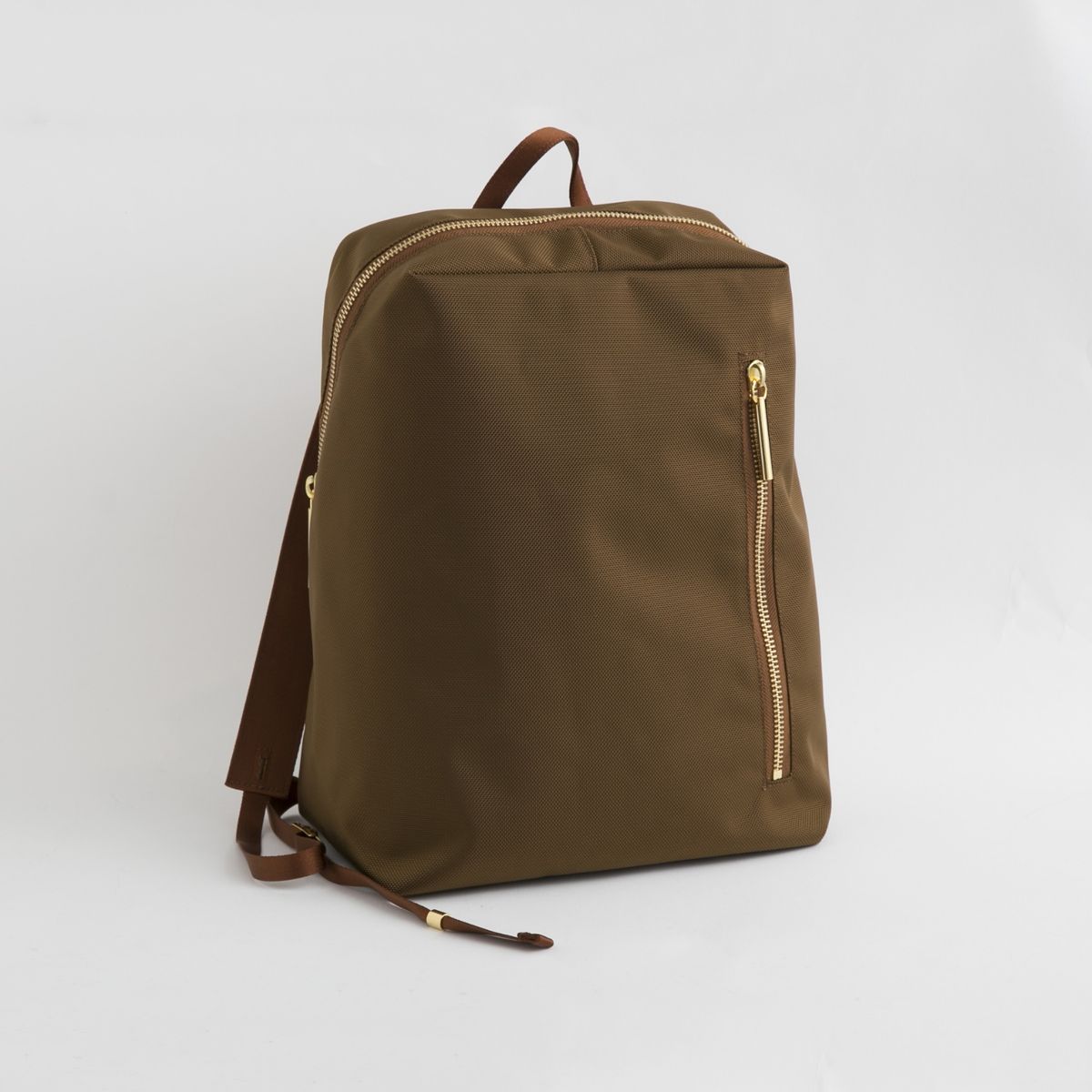 POMTATA/SLIG ナイロンリュック M