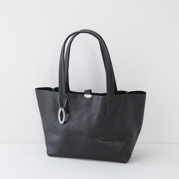 ANNAK/ランチトートバッグ -老舗革メーカーのトートバッグには技が