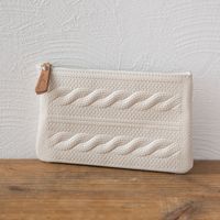 niknit/ニット柄型押しポーチ M