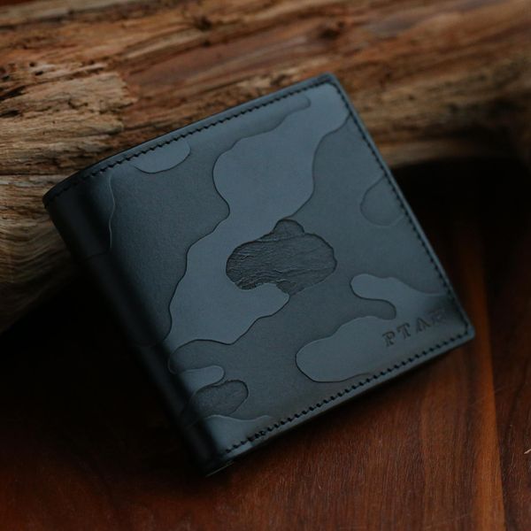 美品　長財布　二つ折り　カモ　札入れ PTAH/カモフラージュ・ツリー 二つ折り札入れ -プリントではないカモ柄