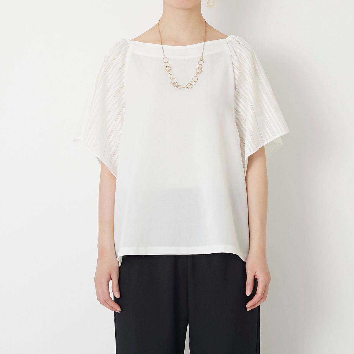 Kilka/洗えてシワになりにくい2WAYブラウス