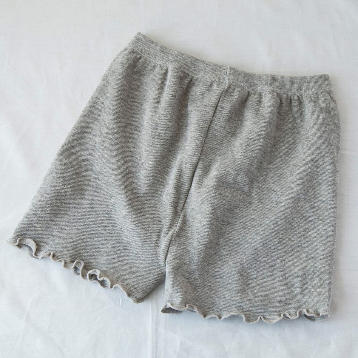 天衣無縫/ヤクウールのニットパンツ