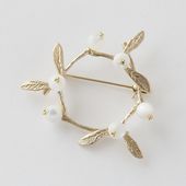 sasakihitomi/ヤドリギリースのブローチ