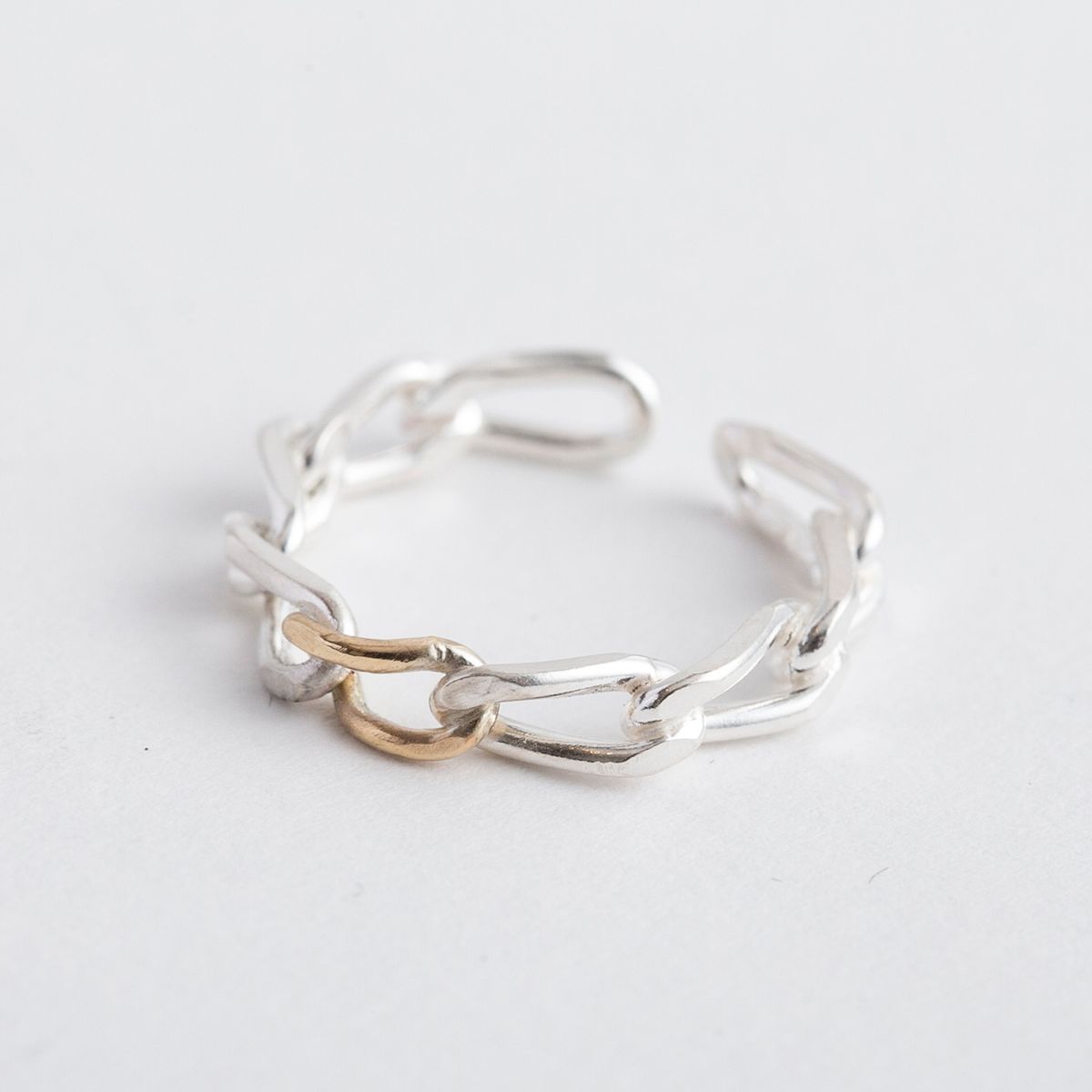 MEGUMI TOYOKAWA/Oval Chain Ring