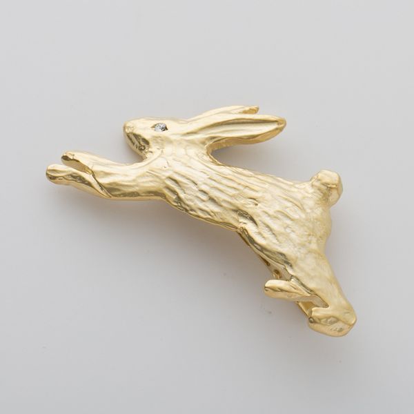 二月/のうさぎクリップ -大人の横顔に似合う「二月」のヘア