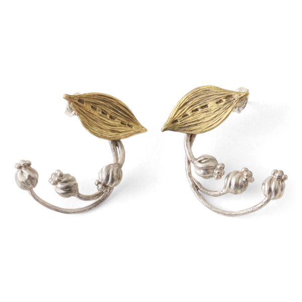 sasakihitomi/すずらんのピアス