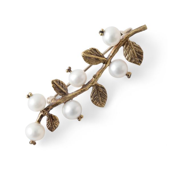 sasakihitomi/木の実のブローチ