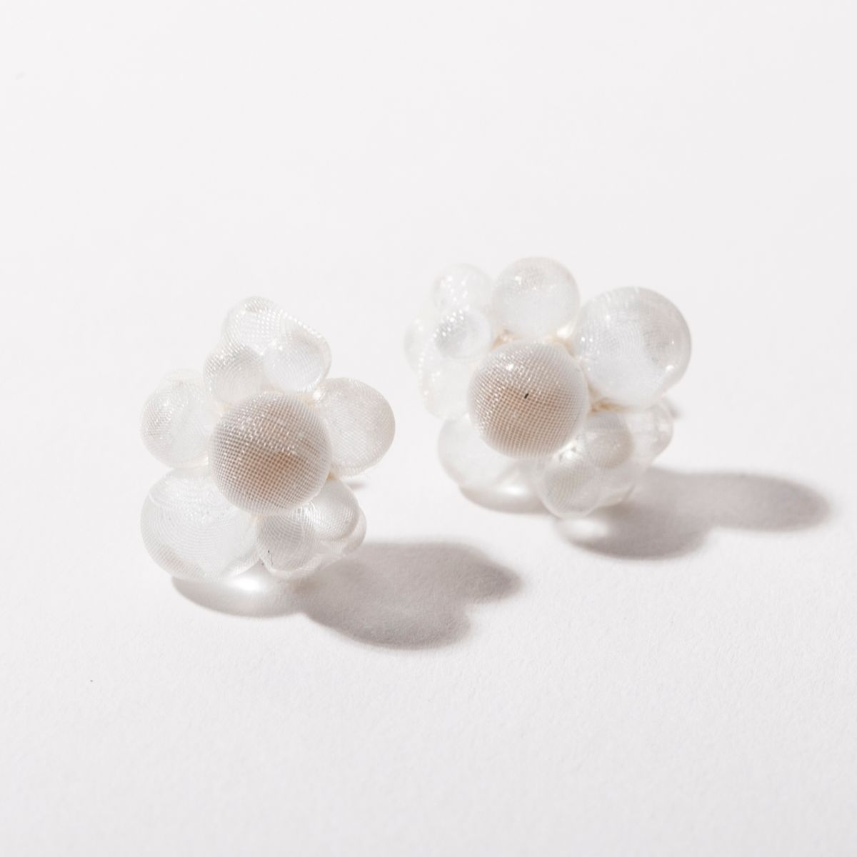 ミズイロトシロ/ピアス bubble