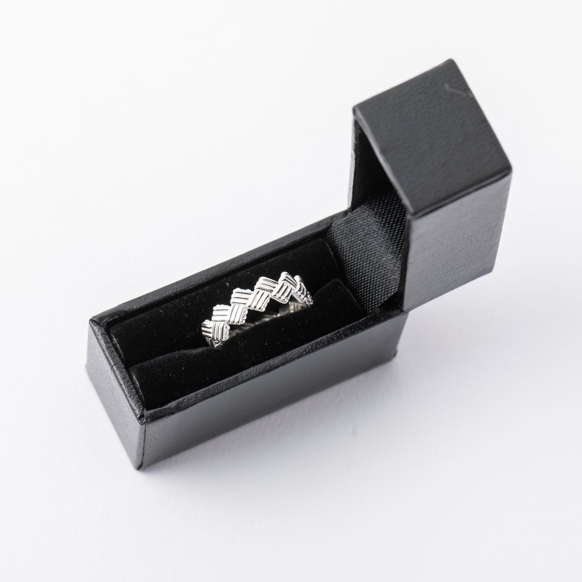 MEGUMI TOYOKAWA/Higaki ring