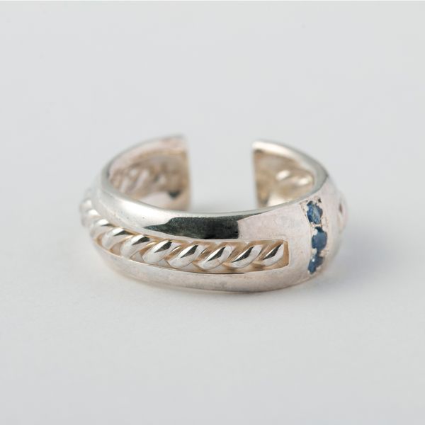 Philliamm/center-split twist cuff サファイア