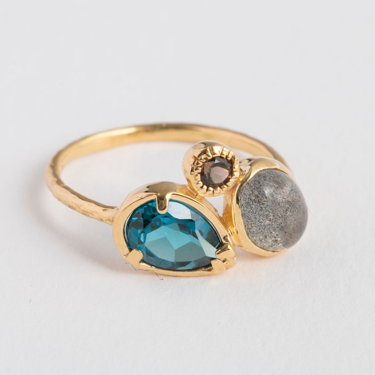 La mascotte/3石ピンキーリング ロンドンブルートパーズ