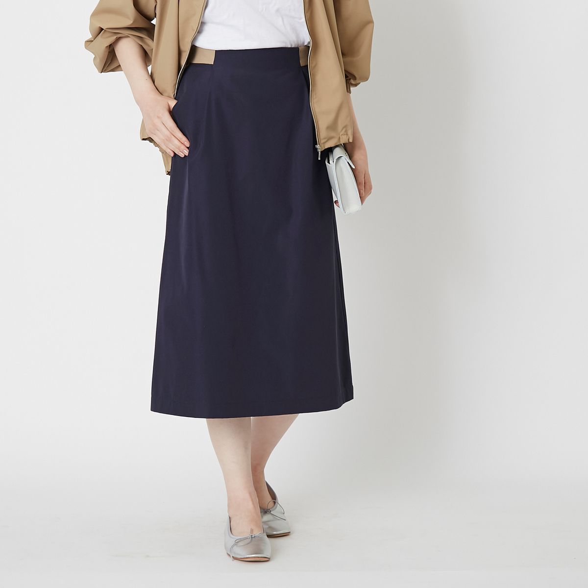 Kilka/洗えてシワになりにくいスカート