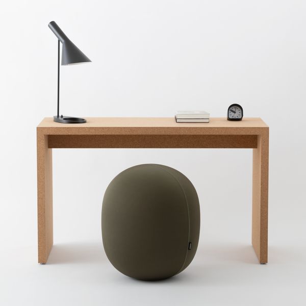 ＆MEDICAL/MALLOW オーバルバランスボール -場所を取らず座りやすい