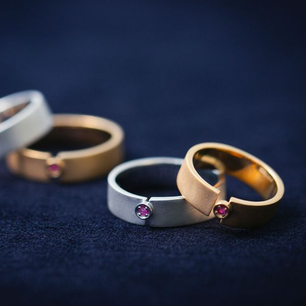 LISRIQUE/point pinky ring ルビー