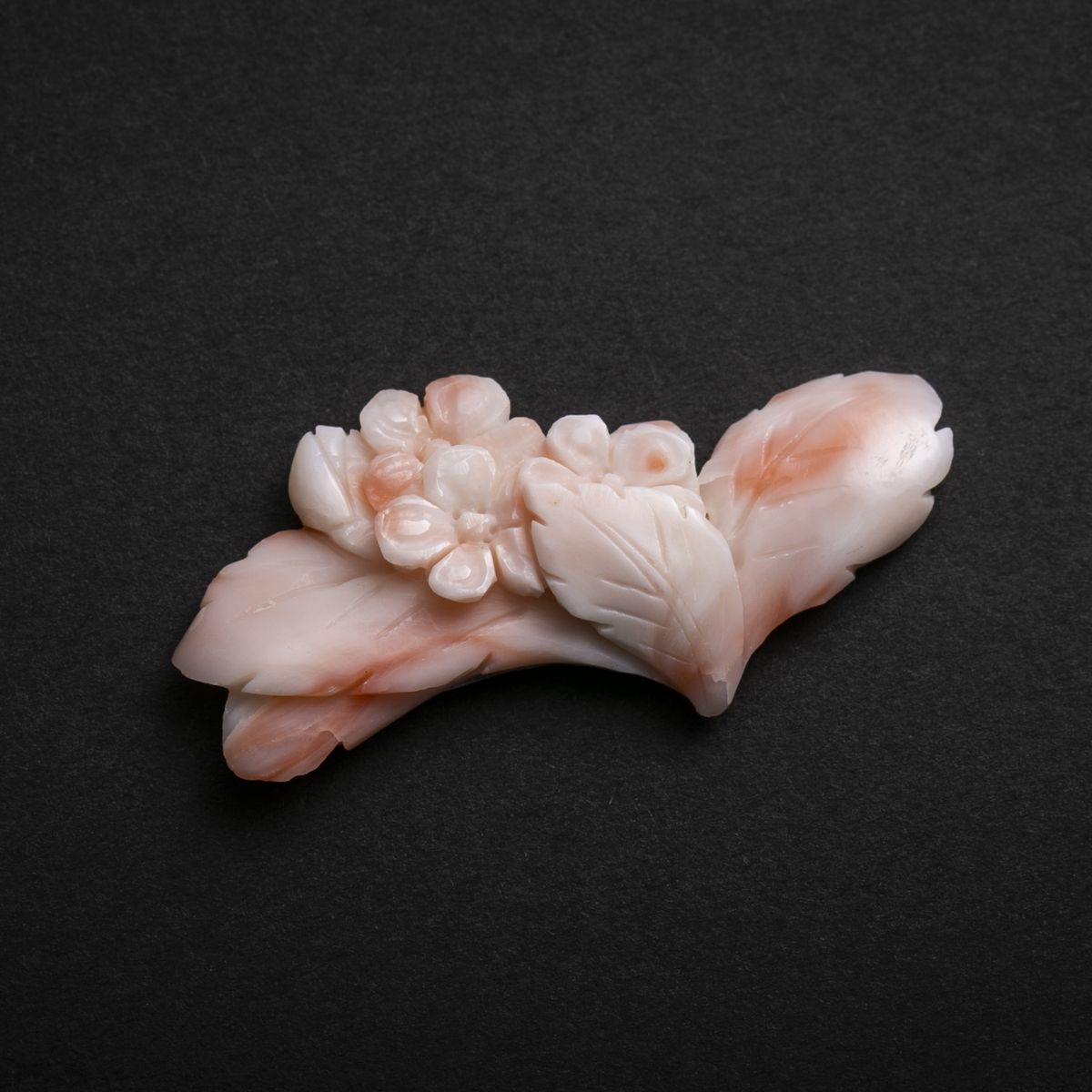 高知の珊瑚ブローチ小　さくら草D