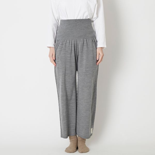 ぴぴさま専用！EMモノグラムニットパンツ のびるニットパンツ ワイドタイプ | 公式 SAIFUKU サイフク 五泉ニット