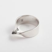 hatsuyume/mobius loop ring