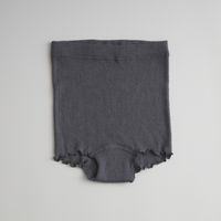 チャコールグレー