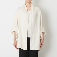 エクリューベージュ