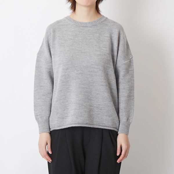 n.o.f.l/アルパカウール丸首プルオーバー -軽くてふわふわ、アルパカ混