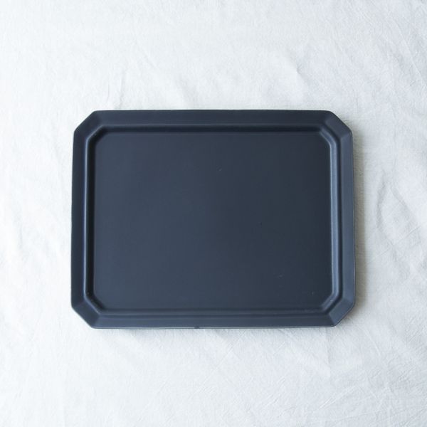 SAKUZAN/Sara スクエアプレート L -繊細な色で料理を引き立てる器