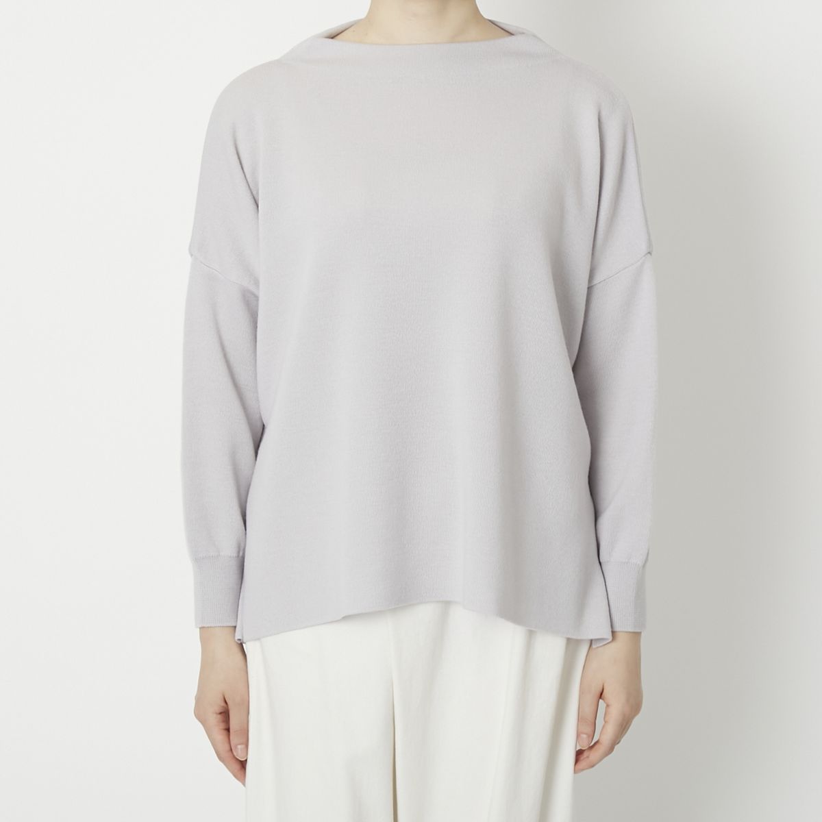 シルバーグレイ