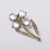 sasakihitomi/まるいお花のブローチペンダント