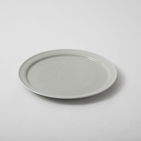 Luft/典型プレート 18cm -丈夫で気兼ねなく使える、作家物のような万能