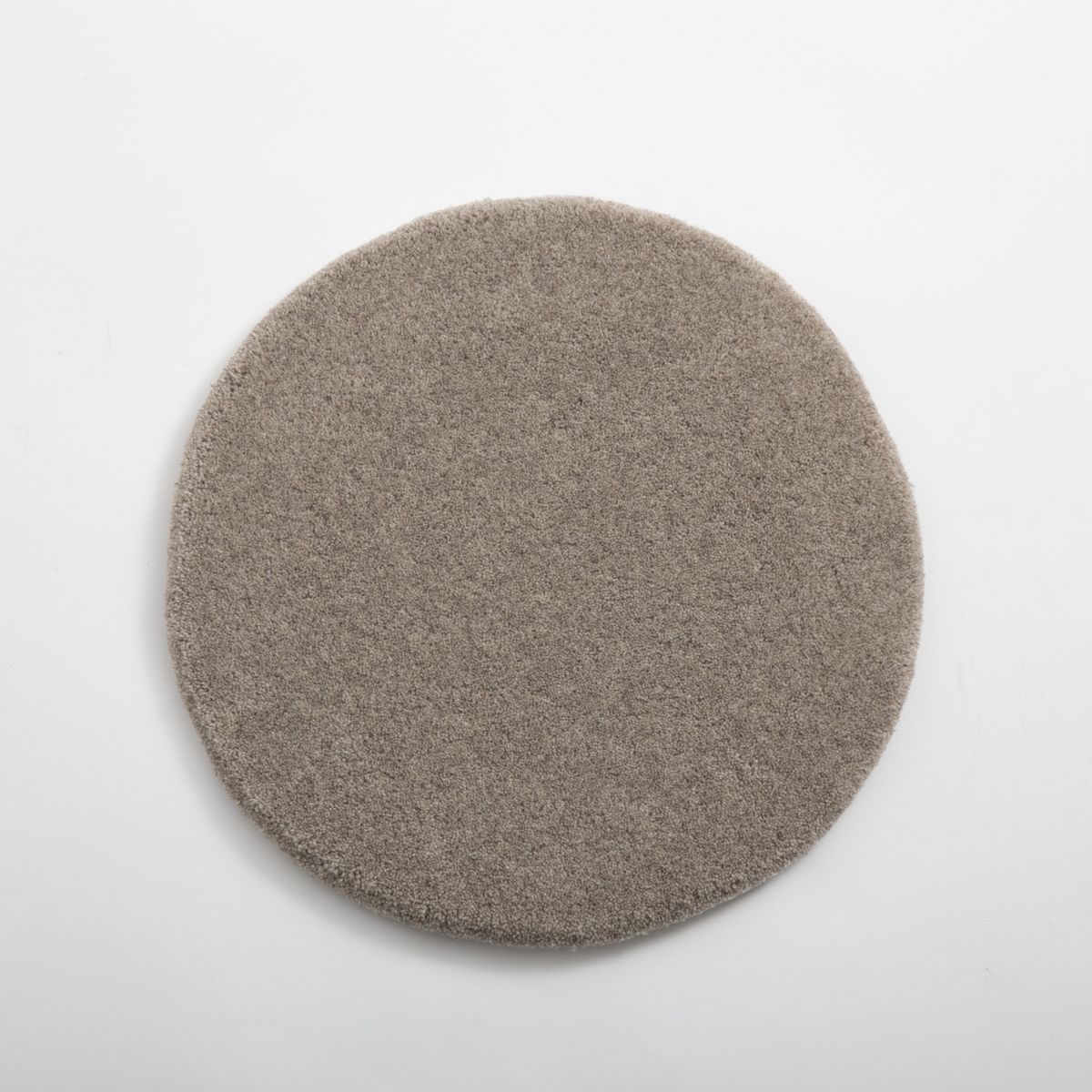 ライトベージュ