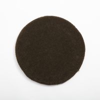 オリーブグリーン