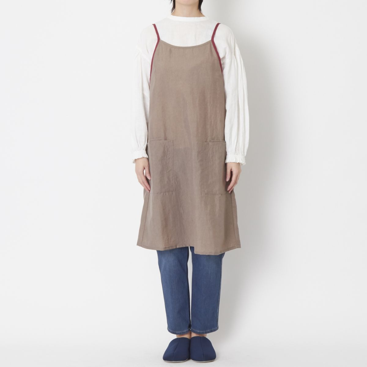 ベージュ×ワイン