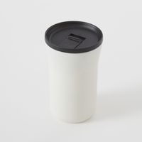 クリームホワイト