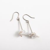 STELLA CIFFON/花びら淡水パールイヤリング/ピアス