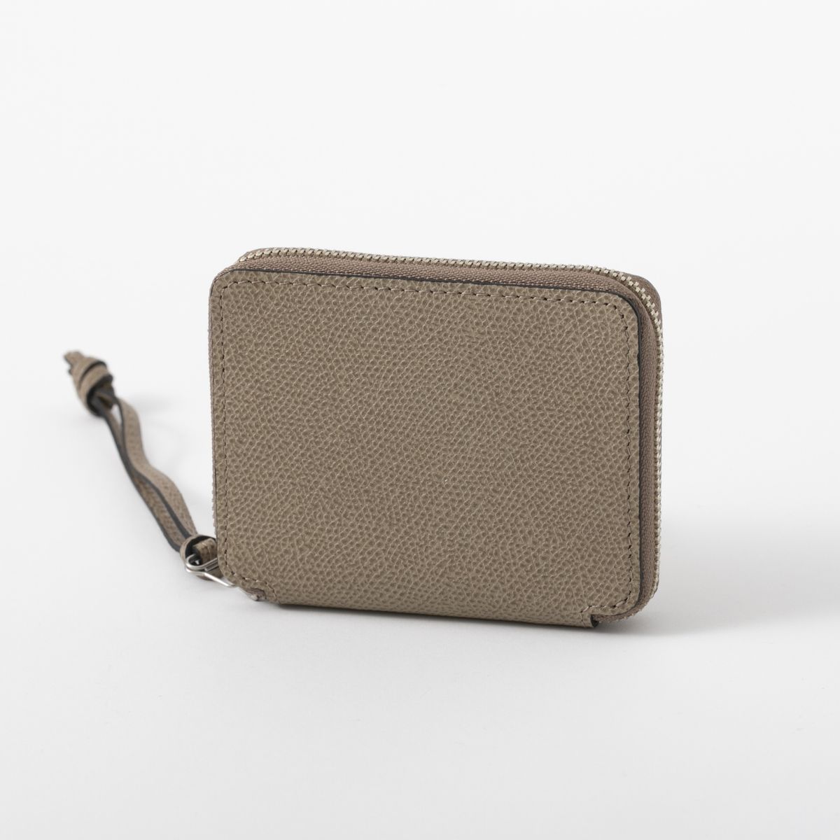 オイスターグレー