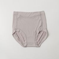 サンドベージュ