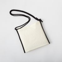 アイボリー×ブラック