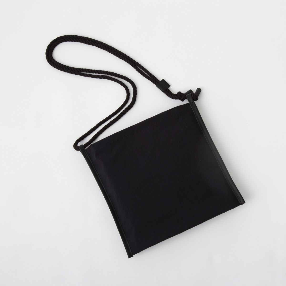 ブラック×ブラック