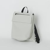 MAISON CANVVAS/3LAYER PCもお弁当も入る撥水バックパック
